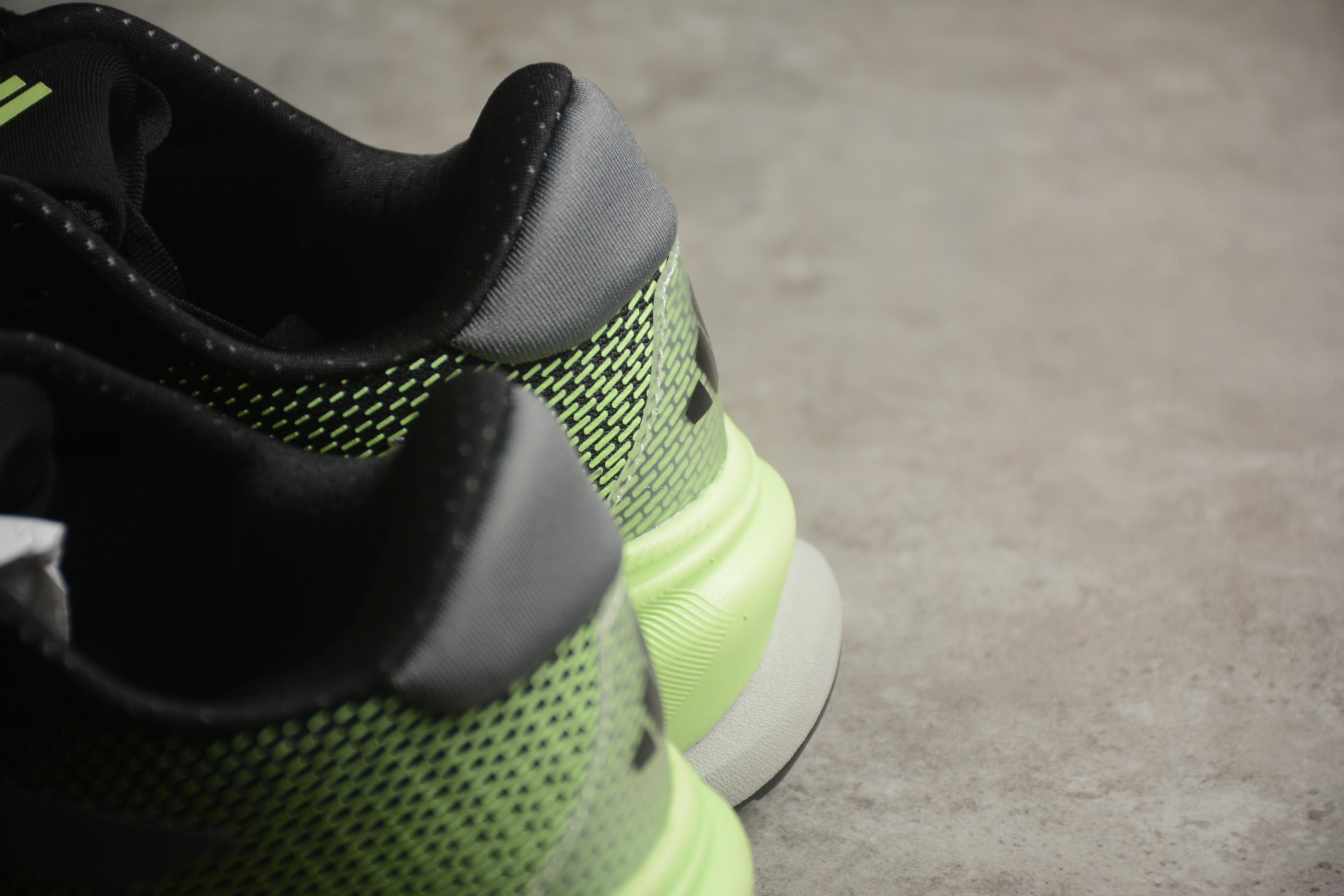 adidasUnisex Supernova Rise - Neon Strike