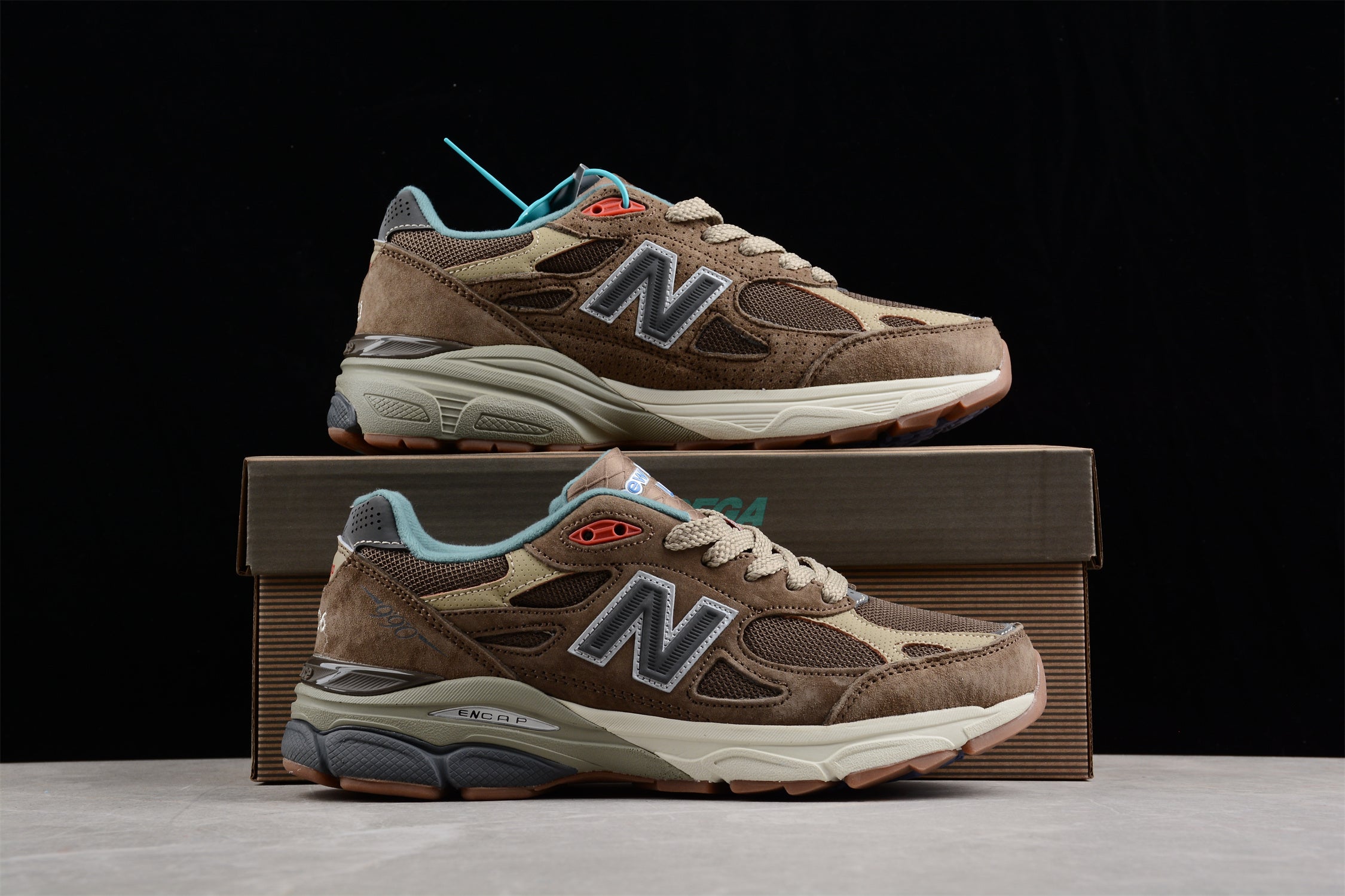 New Balance 990v3 - Bodega Reveals