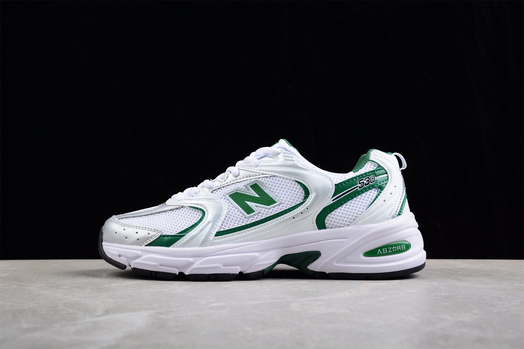 Unisex New Balance 530 - Nightwatch Green