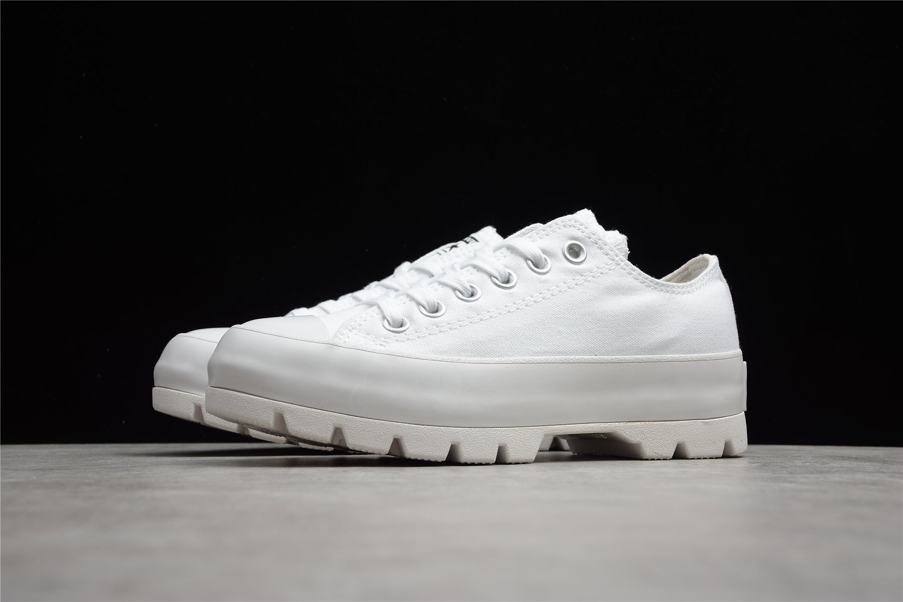 Unisex Converse Chuck Taylor All Star Lugged OX - White