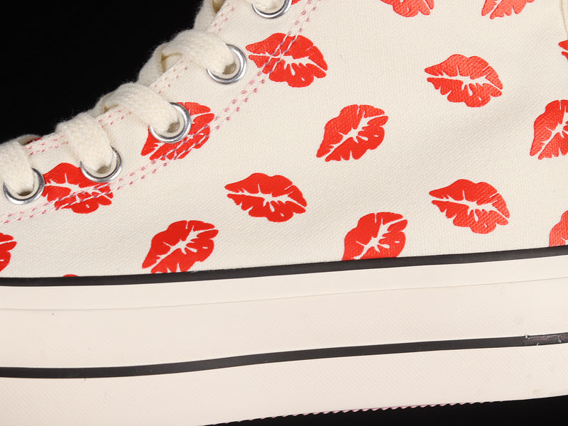 Unisex Converse Chuck Taylor - Red Lip Heart