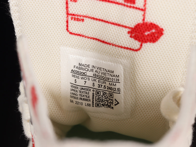 Unisex Converse Chuck Taylor - Red Lip Heart