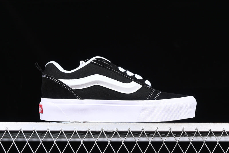 VansUnisex KNU Skool - Black
