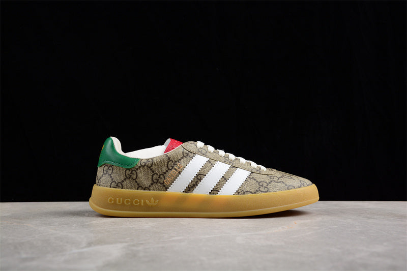 adidasUnisex x Gucci Gazelle Beige - Monogram