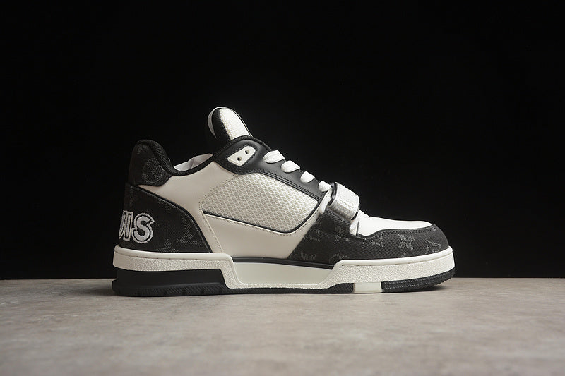 LouisVuitton Trainer Strape - Black