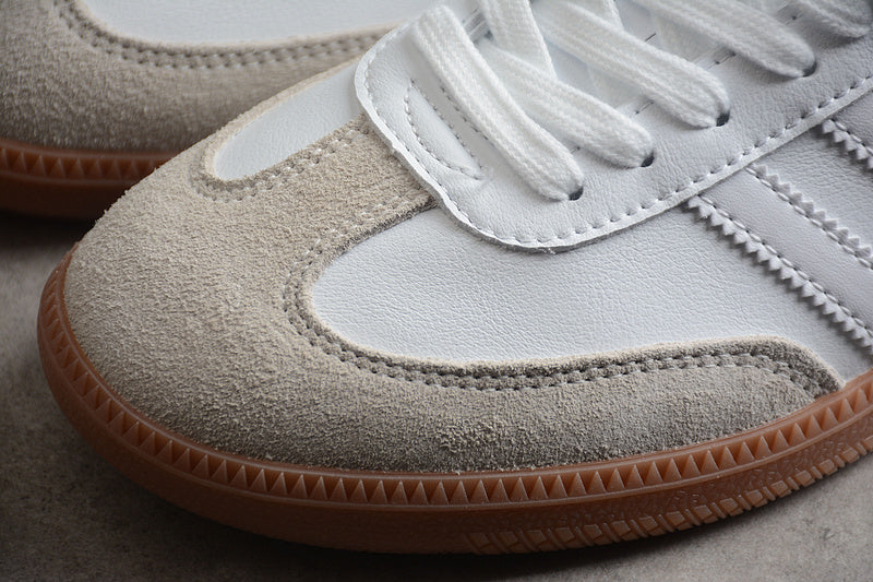 adidasUnisex Samba - All White