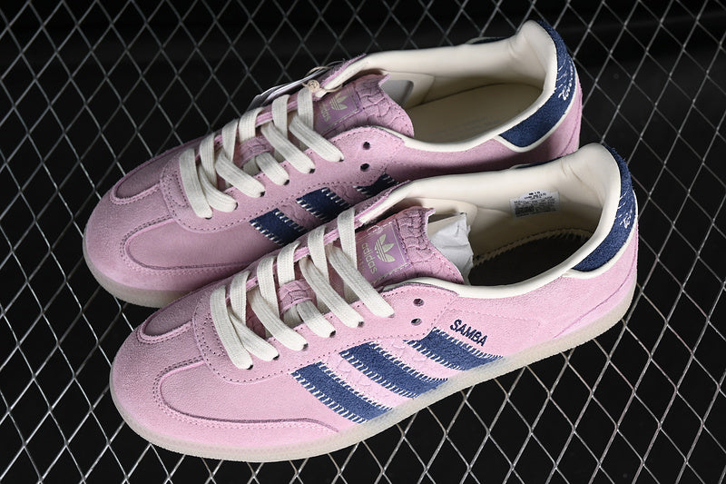 adidasUnisex Samba Notitle - Pink