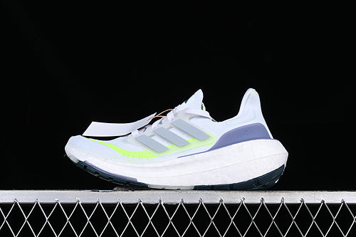 adidasUnisex Ultraboost Light 23 - White/Blue