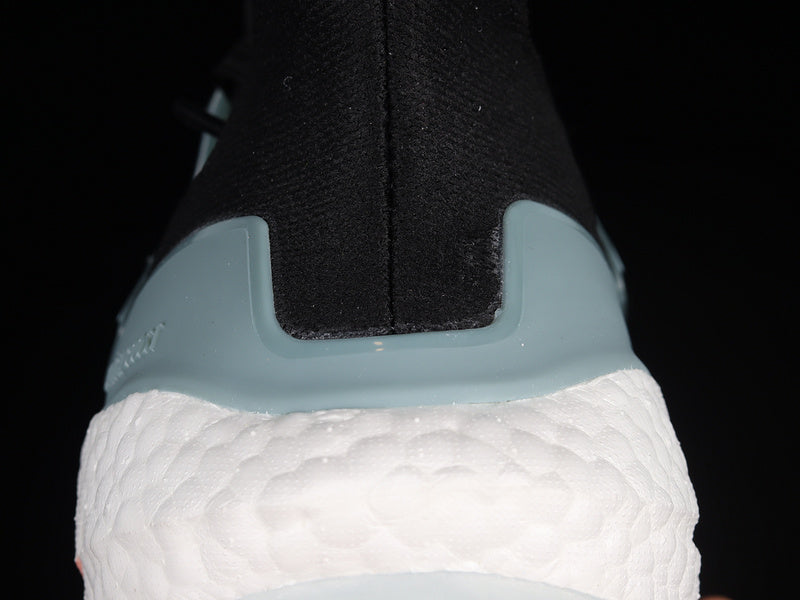 adidasUnisex UltraBoost 22 - Magic Grey