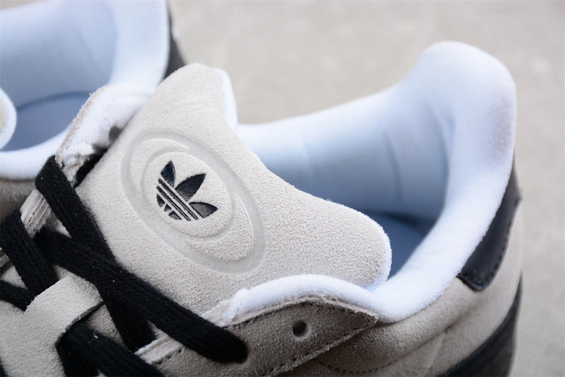 adidasUnisex Campus 00s - Beige