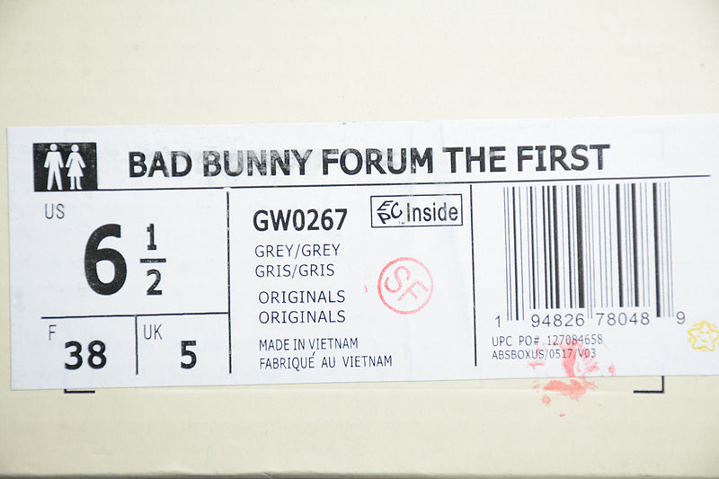 adidasUnisex Bad Bunny - Grey