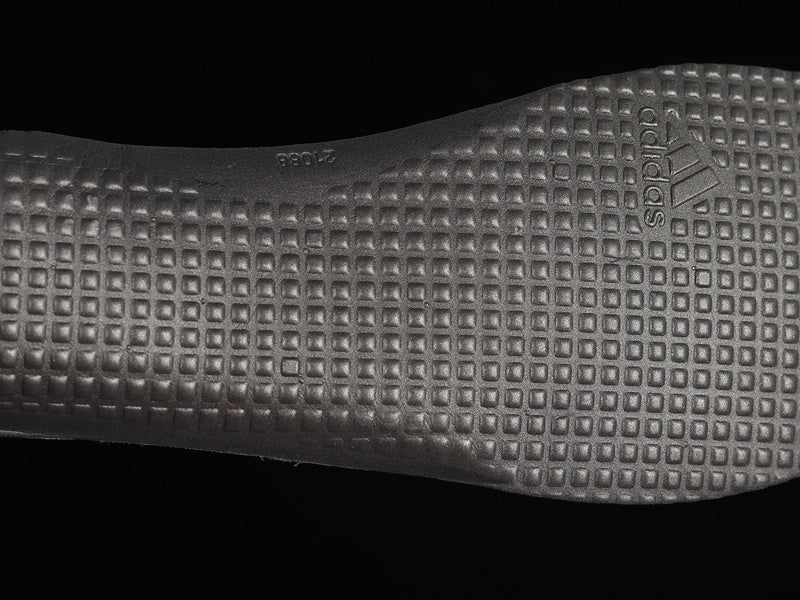 adidasUnisex UltraBoost 22 - Magic Grey