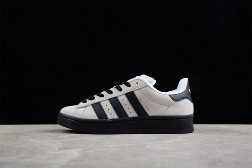 adidasUnisex Campus 00s - Beige