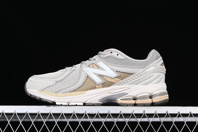 New Balance 860 V2 - Mars