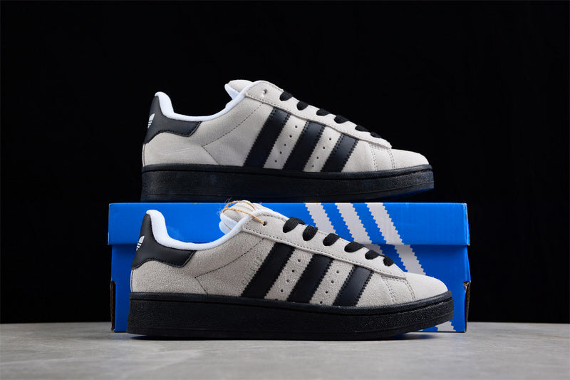 adidasUnisex Campus 00s - Beige
