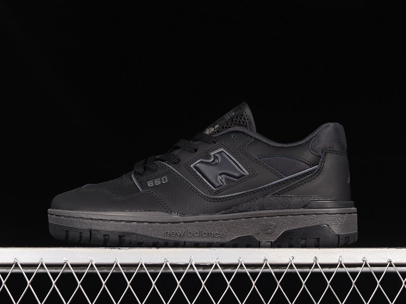 New Balance 550 - Triple Black