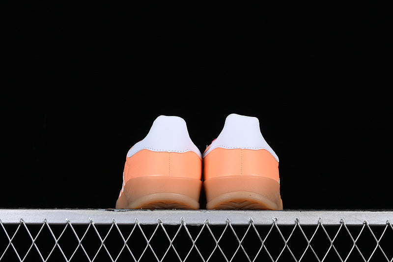 adidasUnisex Gazzele Indoor - Beam Orange