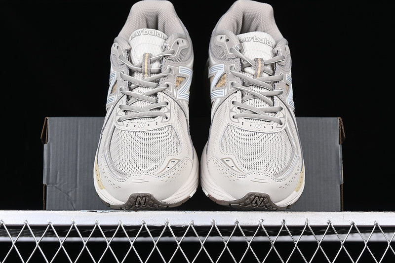 New Balance 860 V2 - Mars