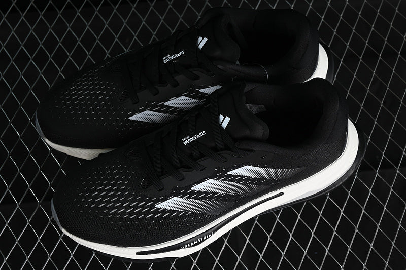 adidasUnisex Supernova - Black