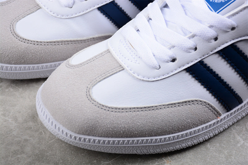 adidasUnisex Samba - White/Navy