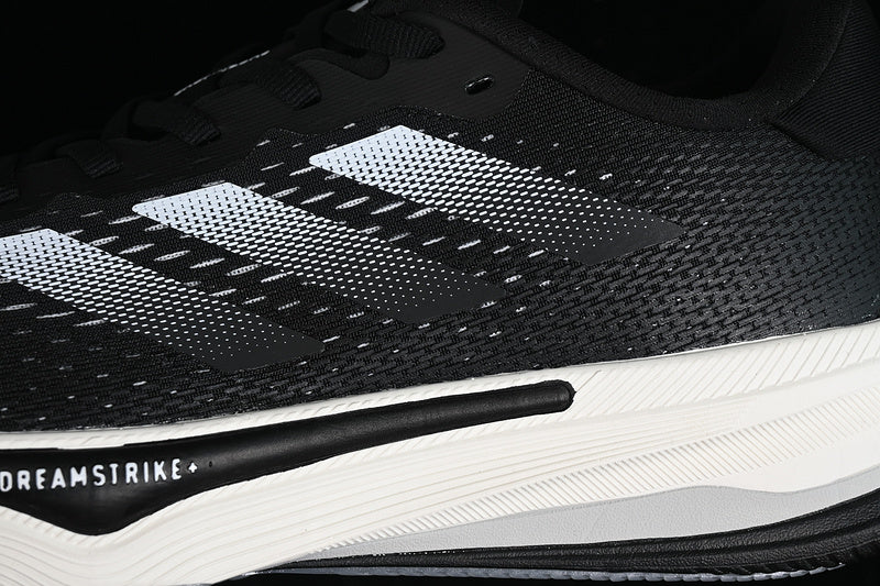 adidasUnisex Supernova - Black