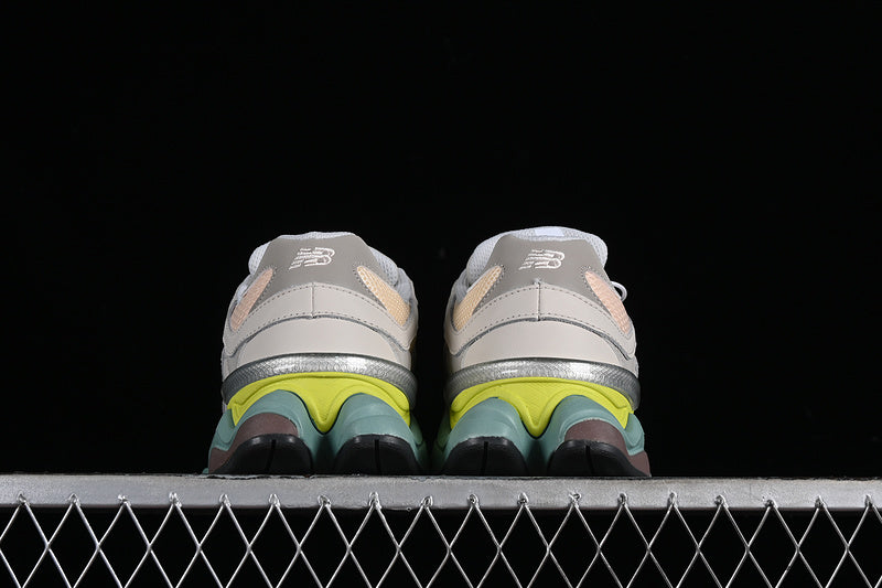 New Balance 9060 - Moonbeam