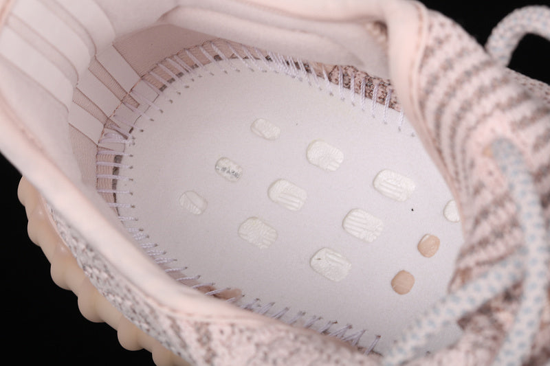 adidasUnisex Yeezy Boost 350 V2 - Synth (Reflective)
