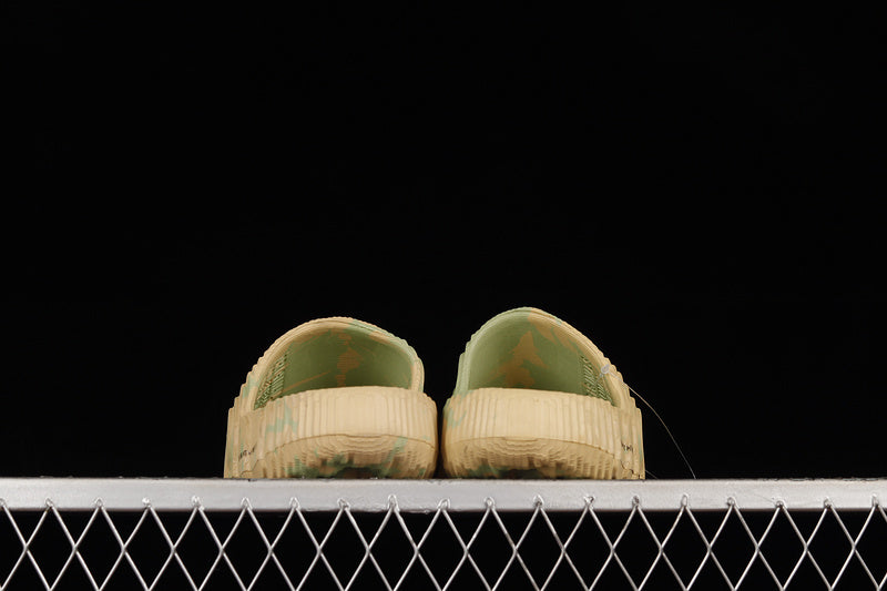 adidasUnisex Adilette 22 - Sand/Lime Slides
