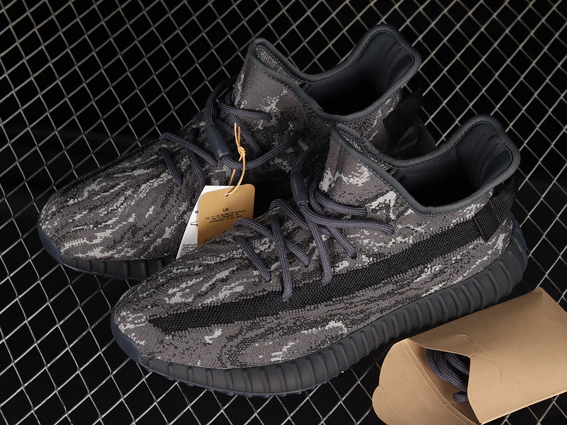 adidasUnisex Yeezy Boost 350 - Dark Salt
