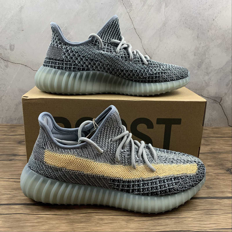 adidasUnisex Yeezy Boost 350 - Ash Blue