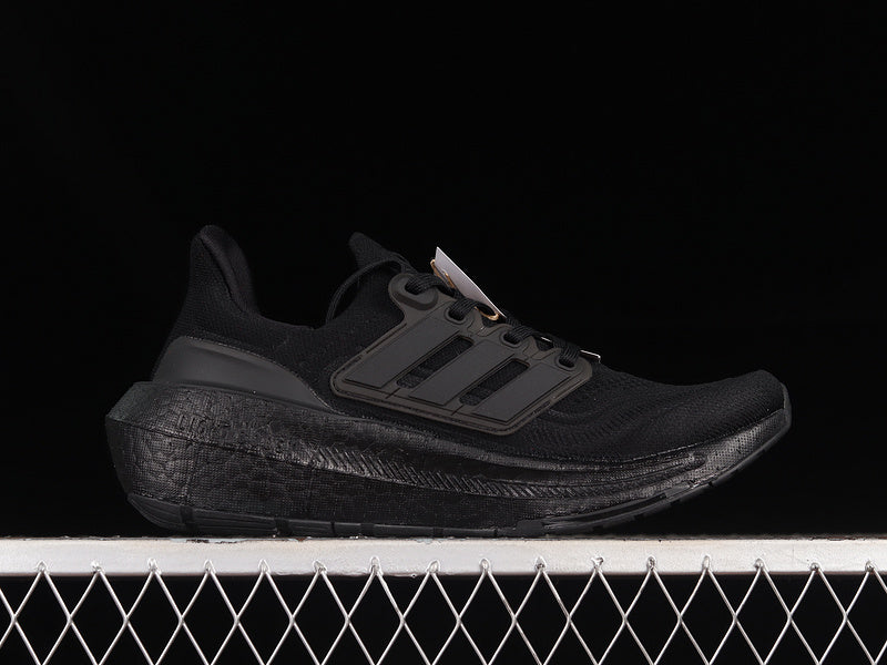 adidasUnisex Ultraboost Light 23 - Triple Black