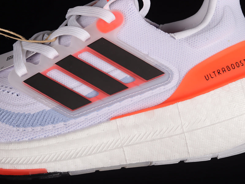 adidasUnisex Ultra Boost Light - White/Black