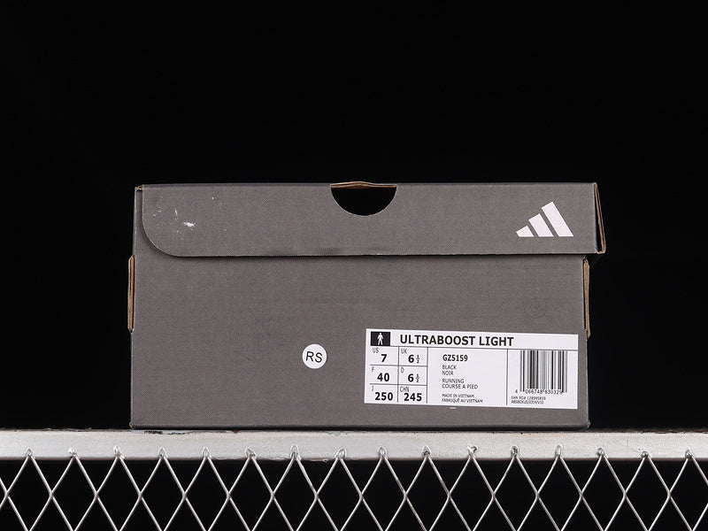 adidasUnisex Ultraboost Light 23 - Triple Black