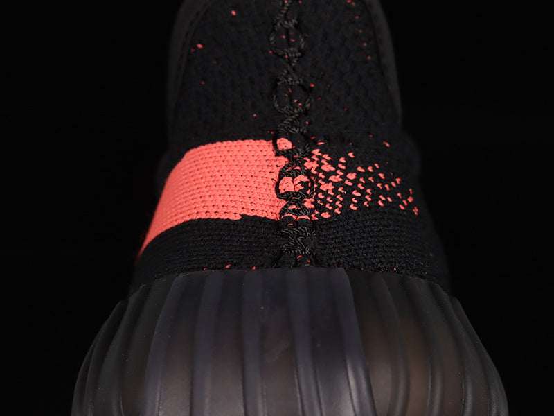 adidasUnisex Yeezy Boost 350 - Core Red