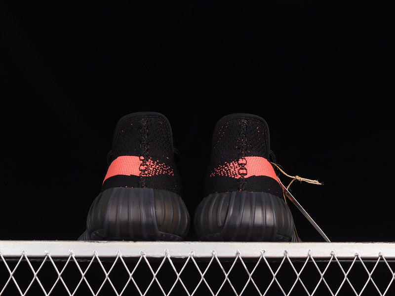 adidasUnisex Yeezy Boost 350 - Core Red