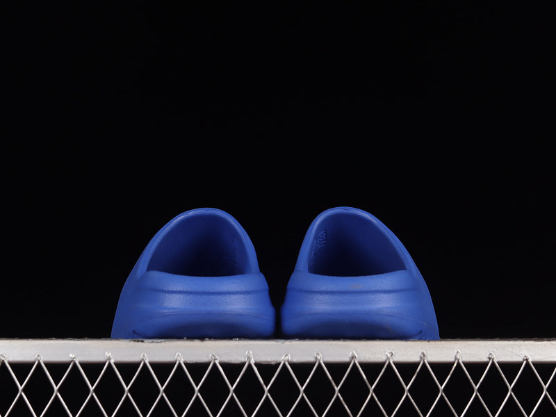 adidasUnisex Yeezy slide - azure