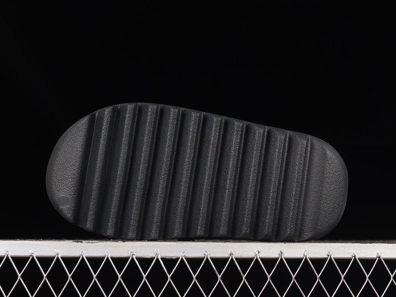 adidasUnisex Yeezy Slide - Granite