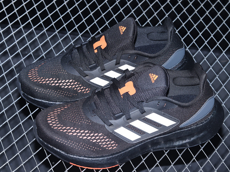 adidasUnisex Pureboost 22 - Black/orange
