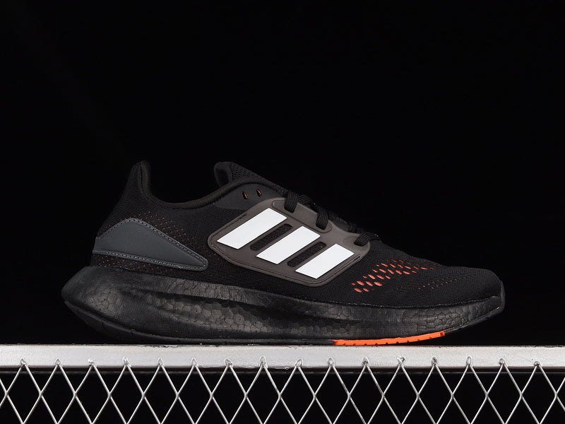 adidasUnisex Pureboost 22 - Black/orange