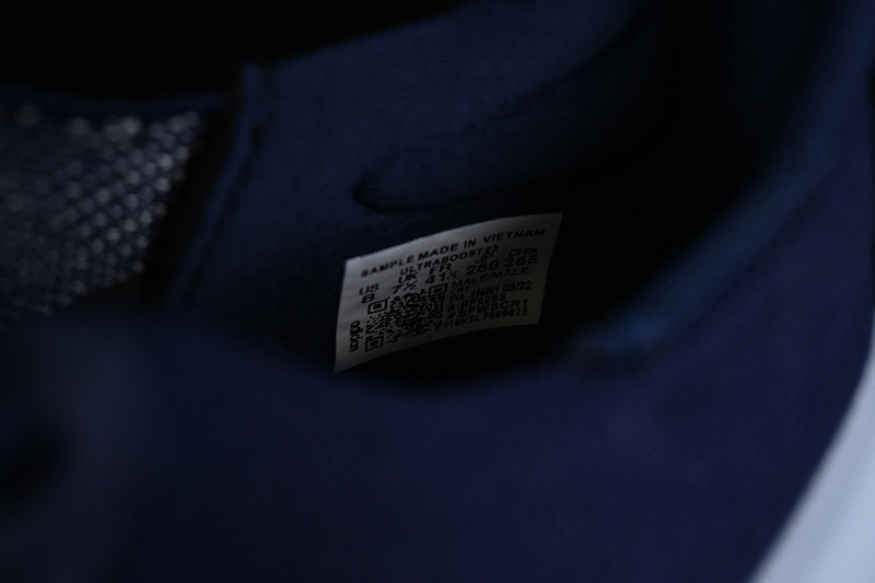 adidasUnisex ultraboost - Light/Dark Blue