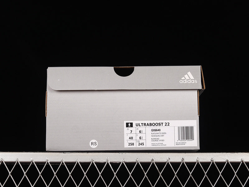 adidasUnisex Ultra Boost 22 - Black Solar Green