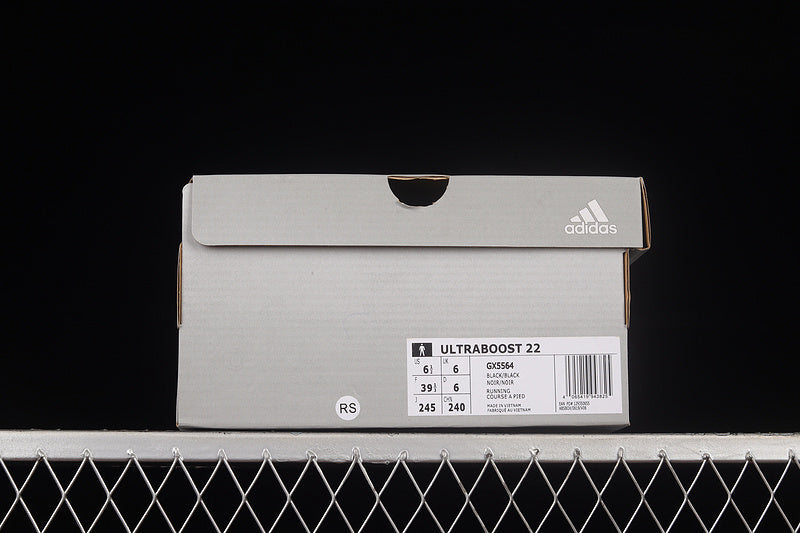 adidasUnisex Ultraboost 22 - Black Mint