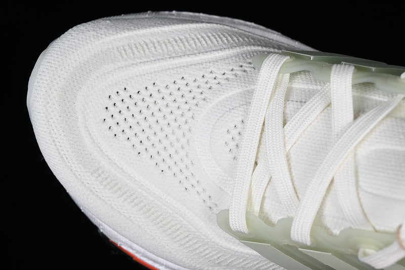 adidasUnisex Ultraboost Light 23 - Non Dyed