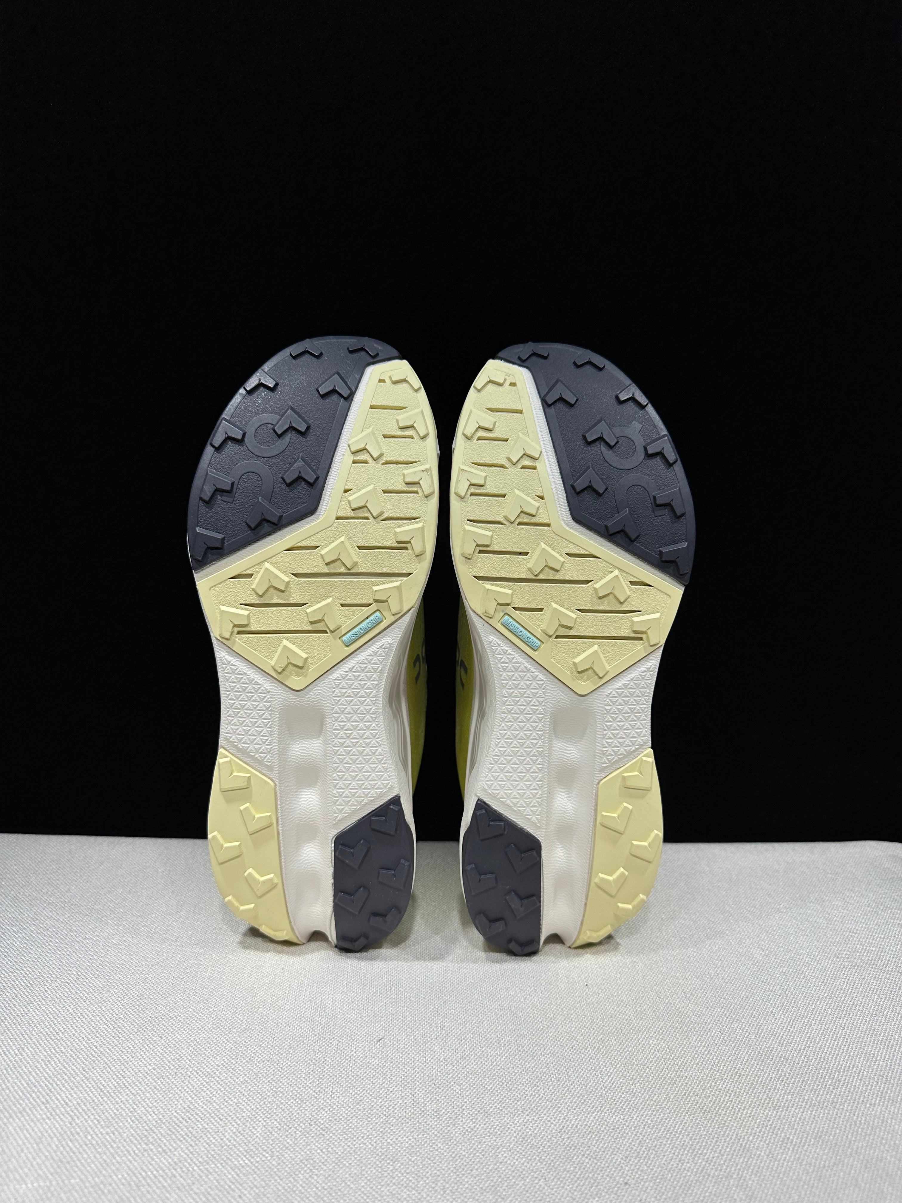 OnRunning Cloudsurfer Trail 2 - "Ivory Lime"
