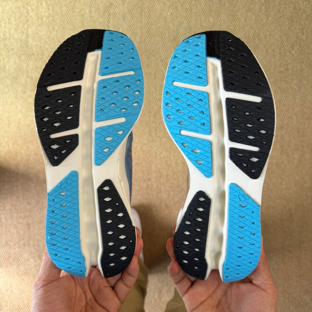 OnRunning Cloudsurfer Max - "Dust Ivory"