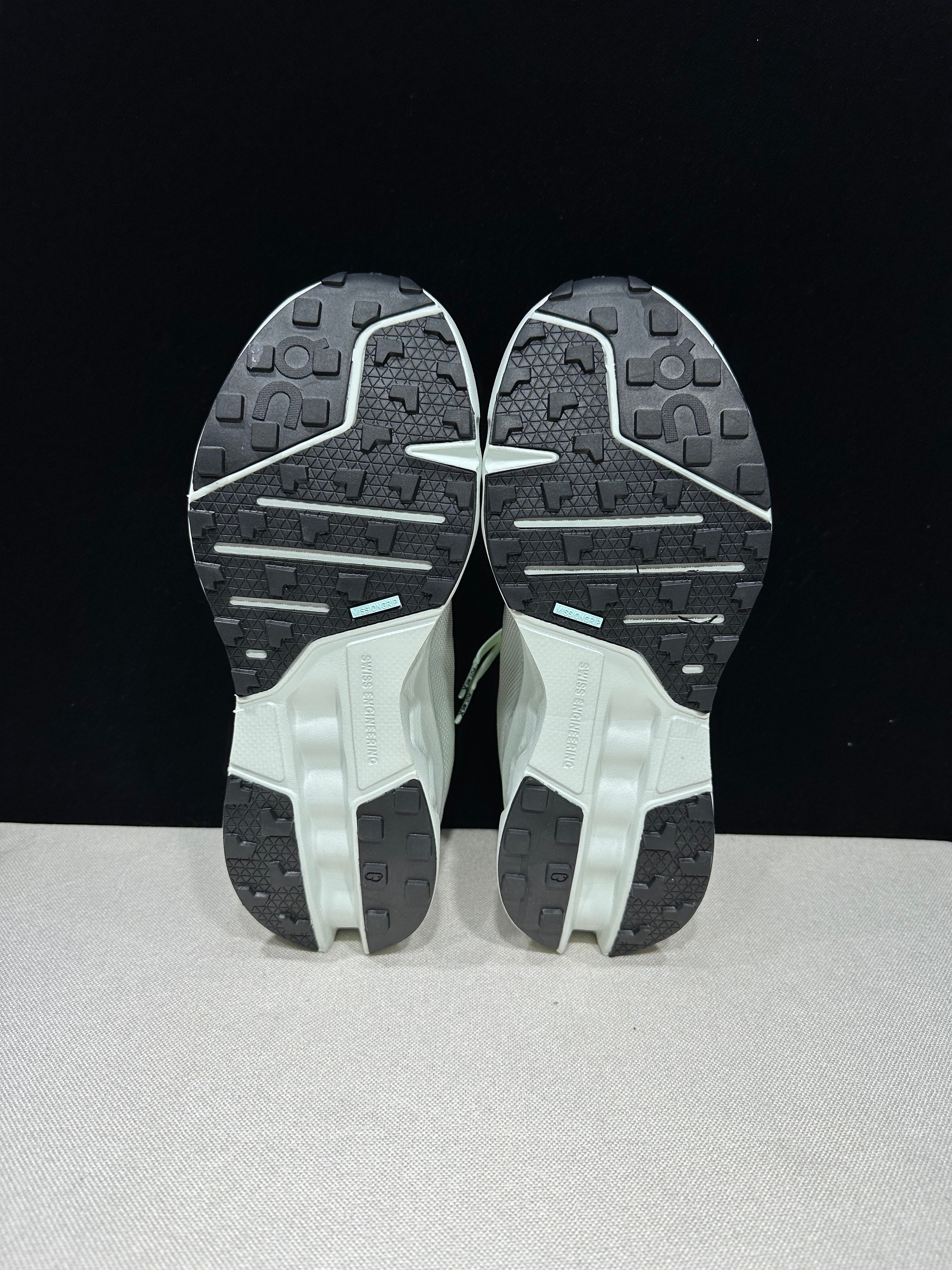 OnRunning Cloudsurfer Trail Waterproof - "Lima Mineral"