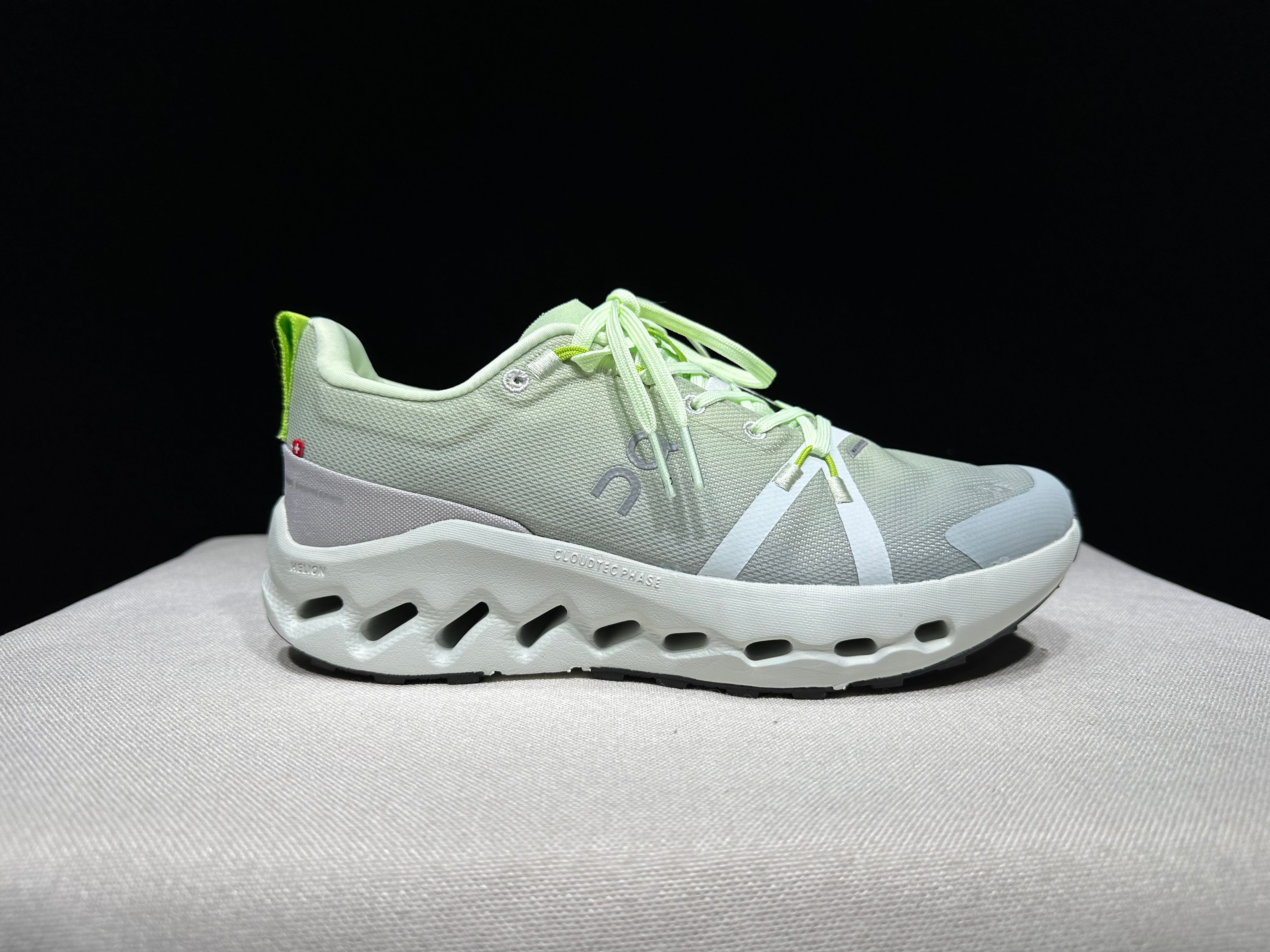 OnRunning Cloudsurfer Trail Waterproof - "Lima Mineral"