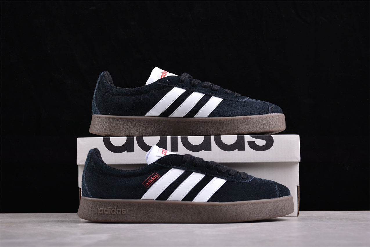 adidasUnisex Court 3.0 - Black