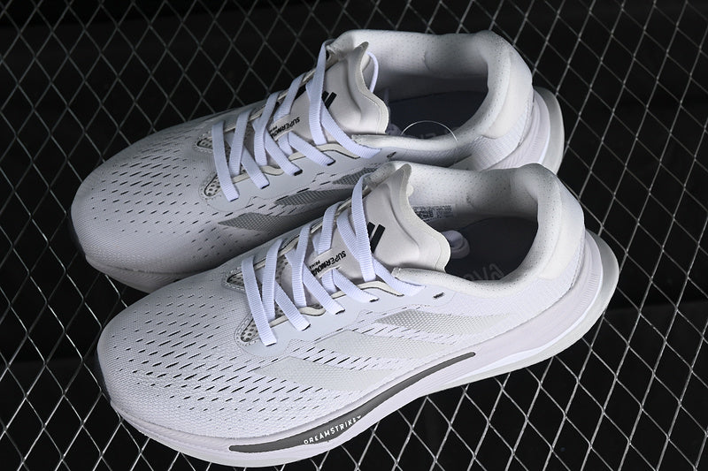 adidasUnisex Supernova - White