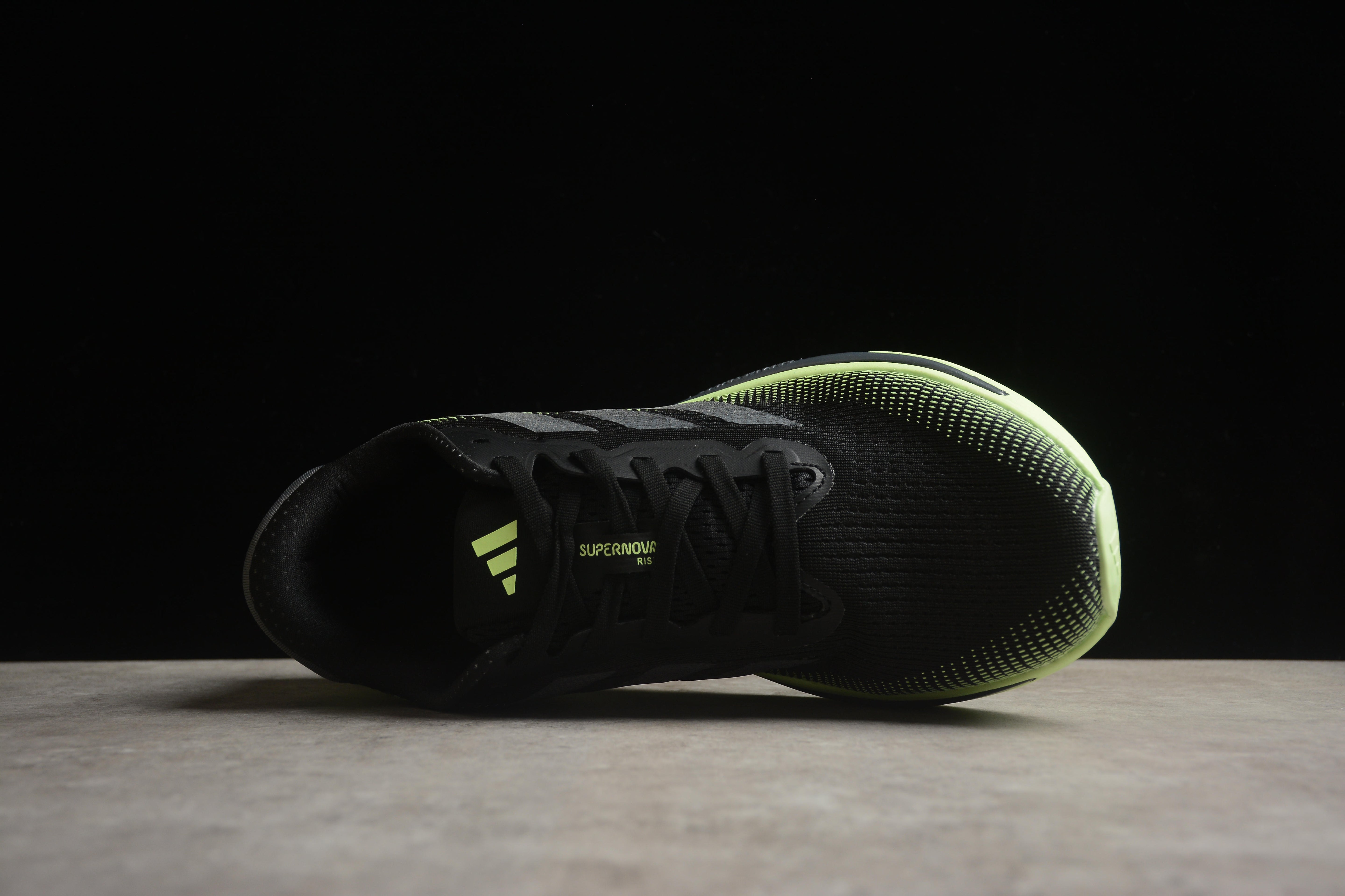 adidasUnisex Supernova Rise - Neon Strike